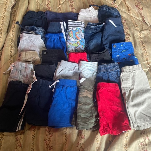Huge Baby Boy Clothes Lot Nike Carters Gerber 128 Pc Tops Pants Pajamas 6 9 12 M - Picture 2 of 14